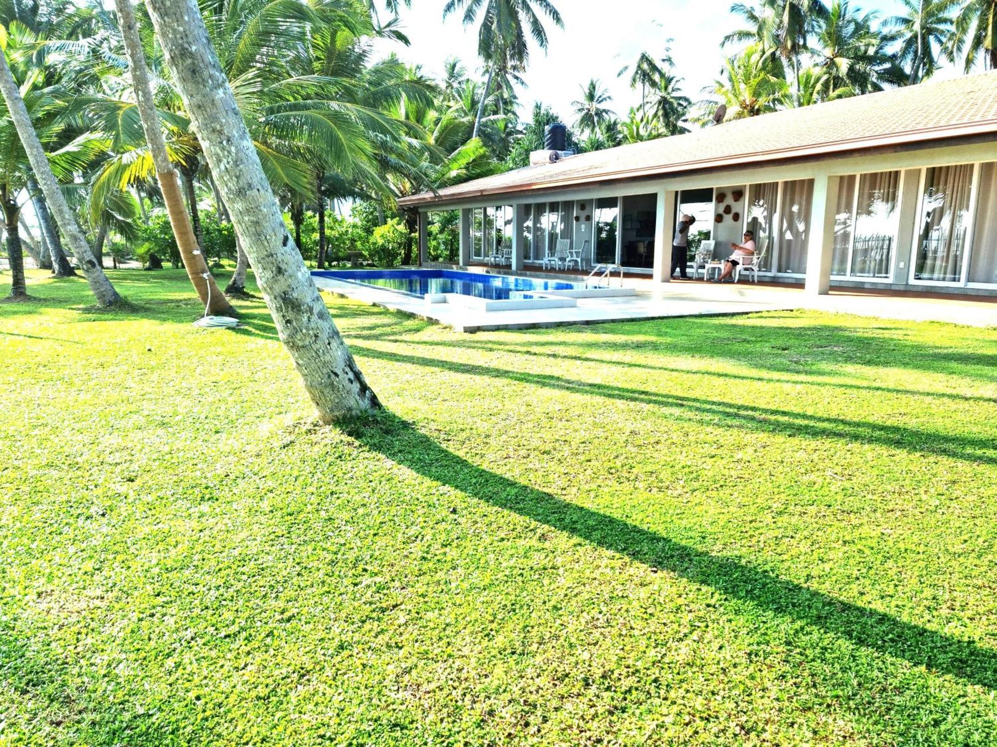Arhimser Villa-Superb 4 Bedroom Beachfront For 8 In Ranna, Tangalle, Bb, Pool, Free Pick Up For 7 Night Stays Arriving Together, Serviced, Taxes Included Exterior foto