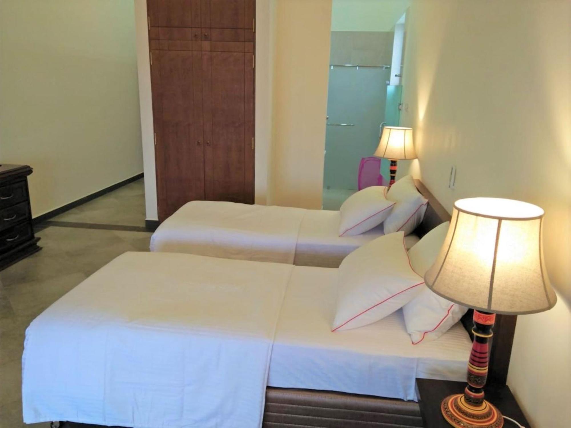 Arhimser Villa-Superb 4 Bedroom Beachfront For 8 In Ranna, Tangalle, Bb, Pool, Free Pick Up For 7 Night Stays Arriving Together, Serviced, Taxes Included Exterior foto