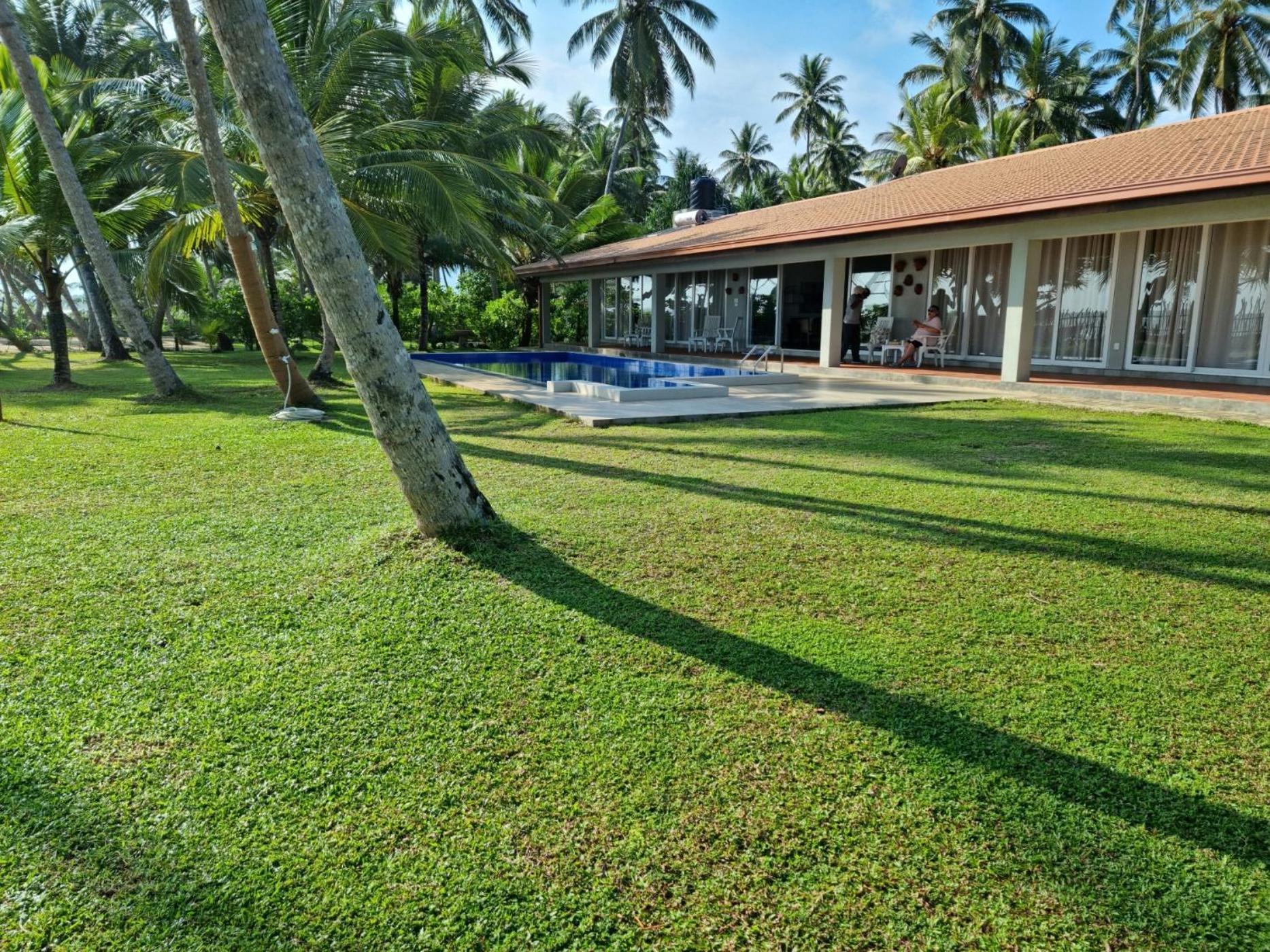 Arhimser Villa-Superb 4 Bedroom Beachfront For 8 In Ranna, Tangalle, Bb, Pool, Free Pick Up For 7 Night Stays Arriving Together, Serviced, Taxes Included Exterior foto