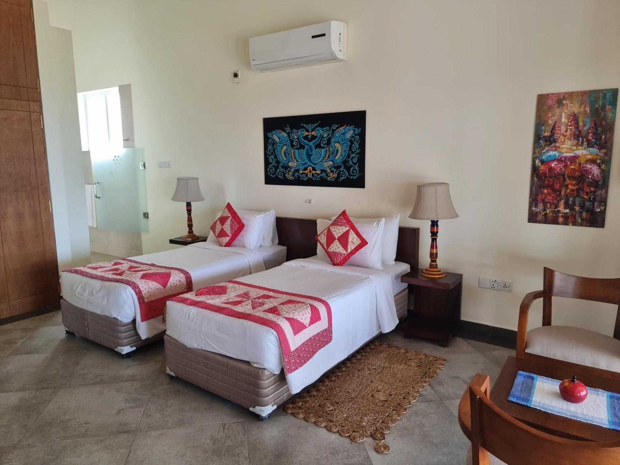 Arhimser Villa-Superb 4 Bedroom Beachfront For 8 In Ranna, Tangalle, Bb, Pool, Free Pick Up For 7 Night Stays Arriving Together, Serviced, Taxes Included Exterior foto