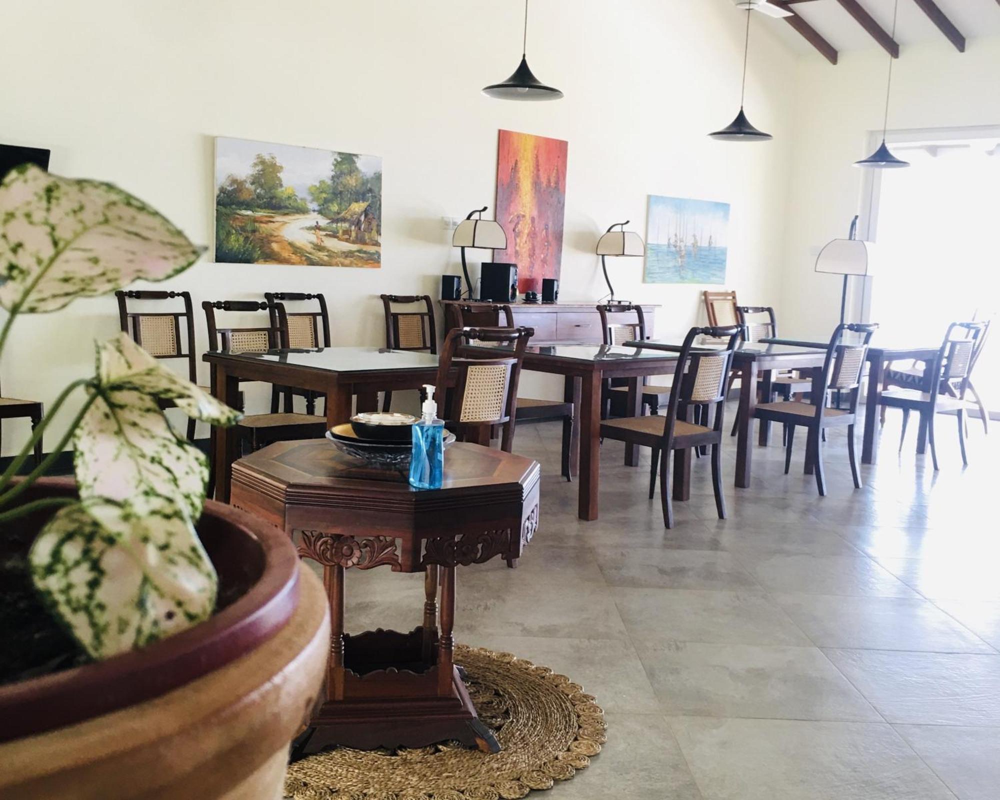 Arhimser Villa-Superb 4 Bedroom Beachfront For 8 In Ranna, Tangalle, Bb, Pool, Free Pick Up For 7 Night Stays Arriving Together, Serviced, Taxes Included Exterior foto