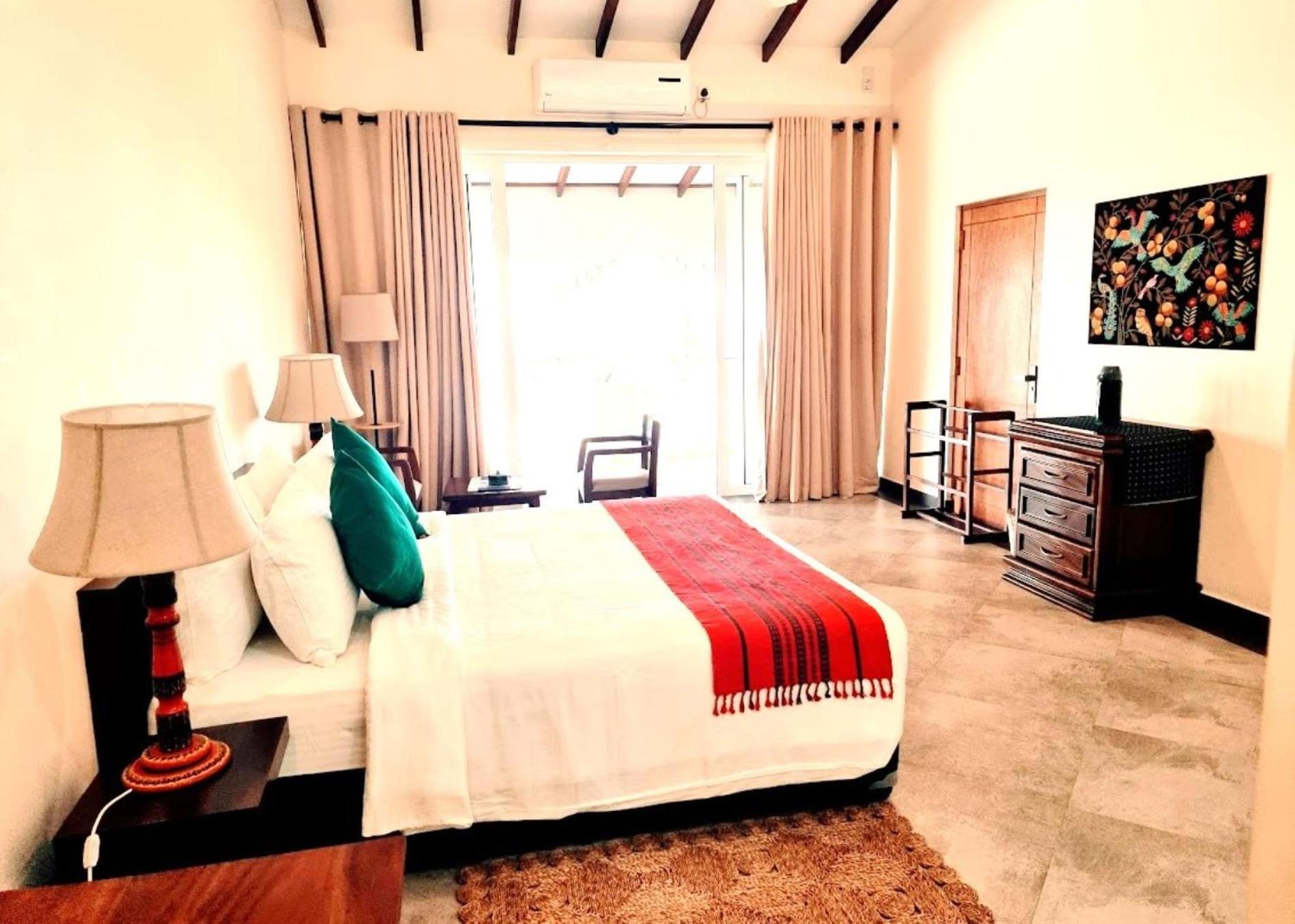 Arhimser Villa-Superb 4 Bedroom Beachfront For 8 In Ranna, Tangalle, Bb, Pool, Free Pick Up For 7 Night Stays Arriving Together, Serviced, Taxes Included Exterior foto