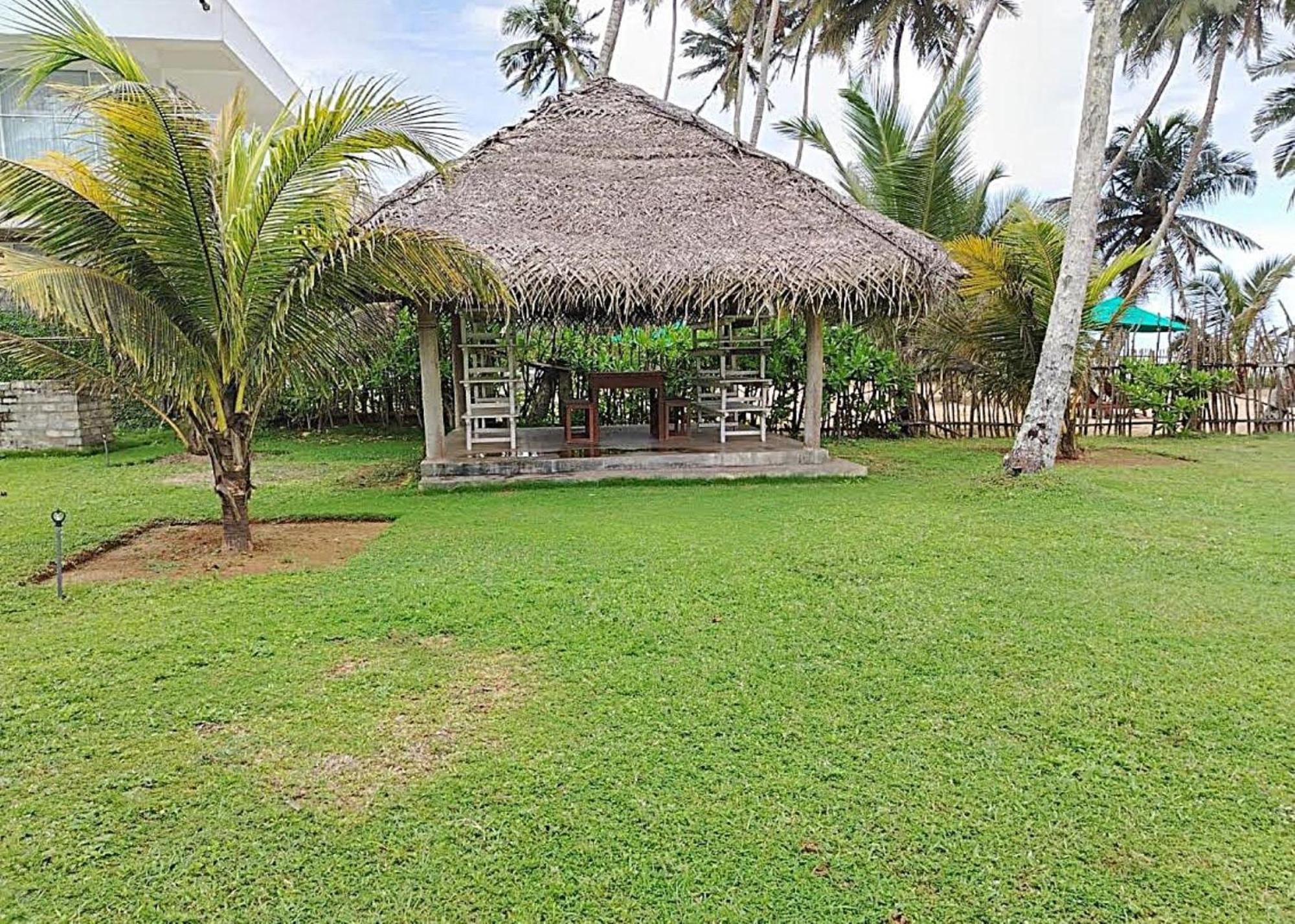 Arhimser Villa-Superb 4 Bedroom Beachfront For 8 In Ranna, Tangalle, Bb, Pool, Free Pick Up For 7 Night Stays Arriving Together, Serviced, Taxes Included Exterior foto